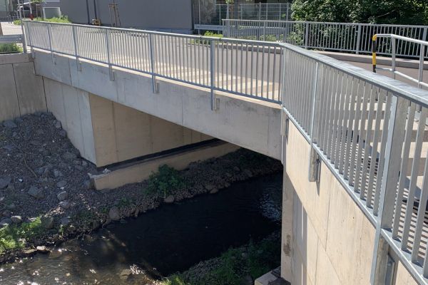 brueckenbau-5C1AB5E78-B04B-6585-4A06-10F8EE75E23A.jpg